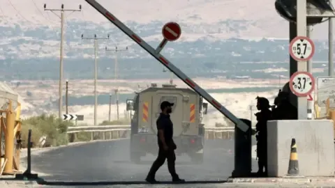 Two Persons Killed in Assault Close to Jordan-West Bank Checkpoint, Israel's Defense Forces Reports