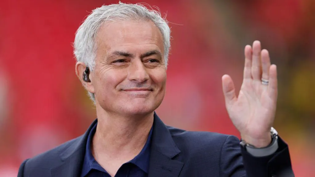 Which person would say no to Benfica? - Mourinho arrives for talks