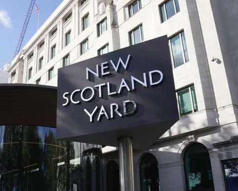 Two Men and a Woman Taken into Custody in the Essex Area on Suspicion of Aiding Foreign Espionage