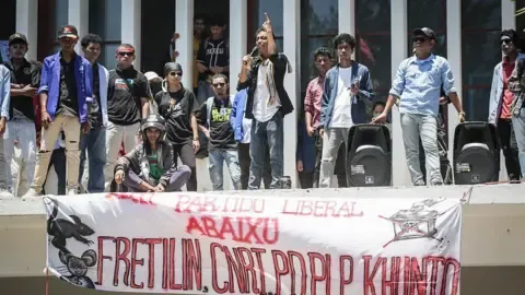 Timor-Leste Abandons Initiative to Supply Complimentary Vehicles for MPs After Large-Scale Protests